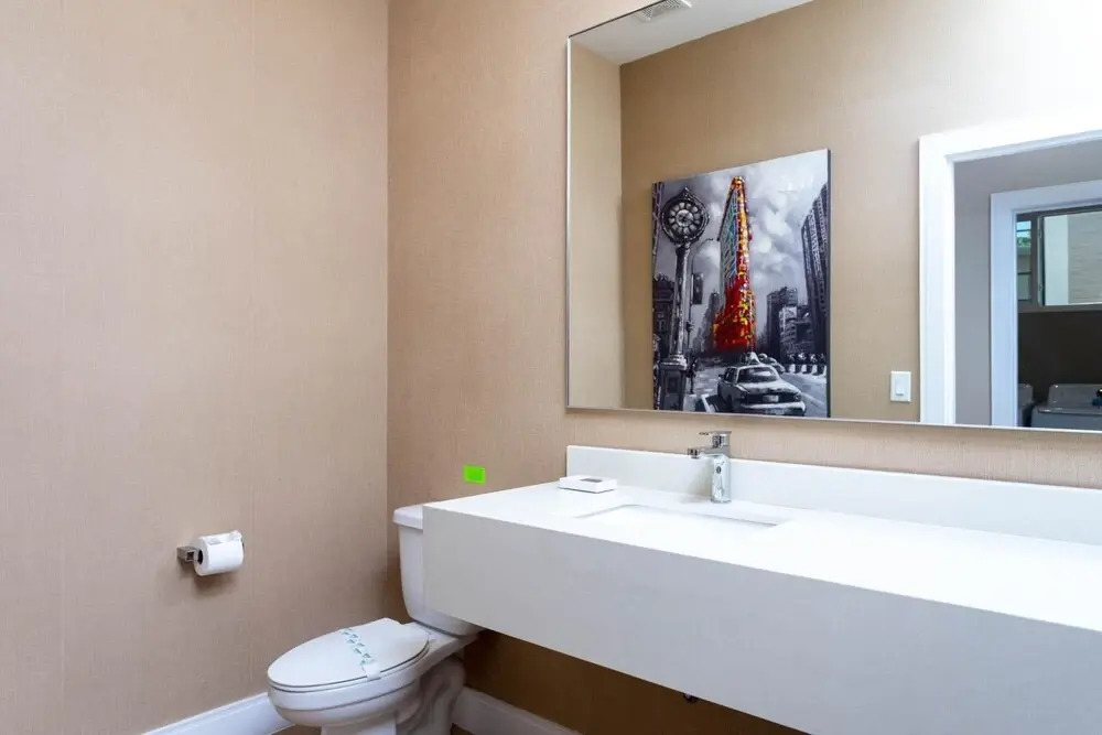 Splendid 3 Bd Close to Disney @ Magic Village 7527