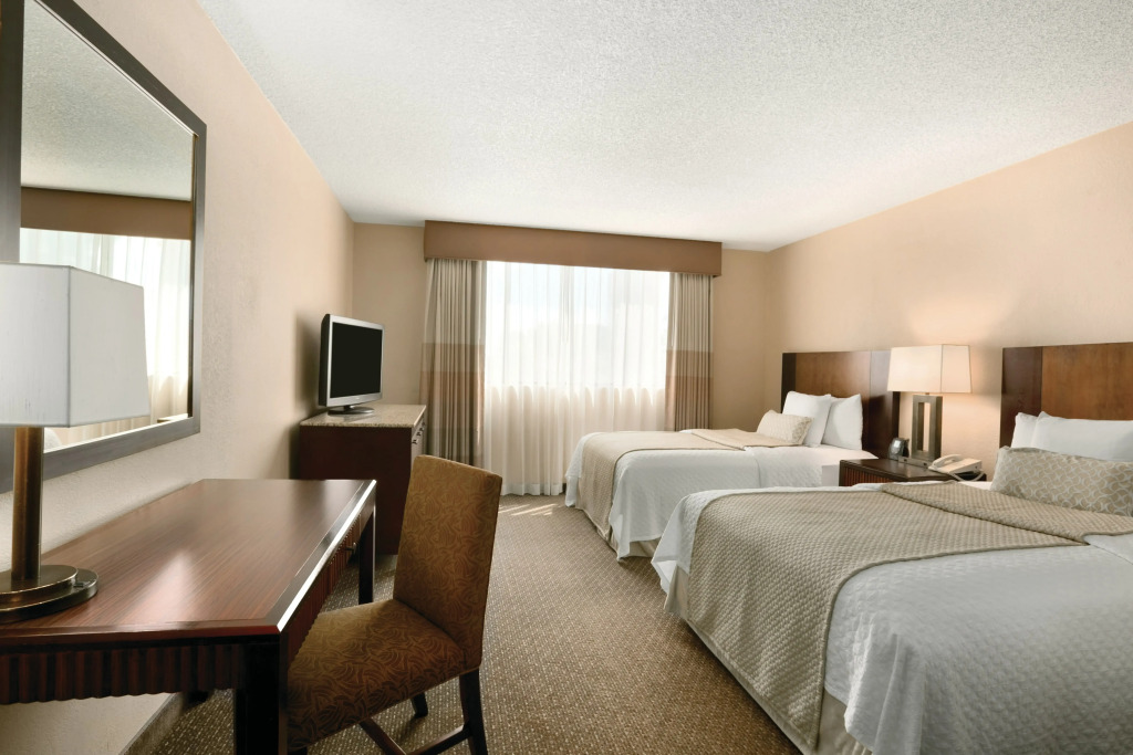 Embassy Suites by Hilton Phoenix Tempe