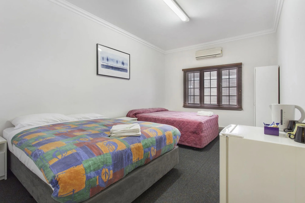 The Emperors Crown Hostel