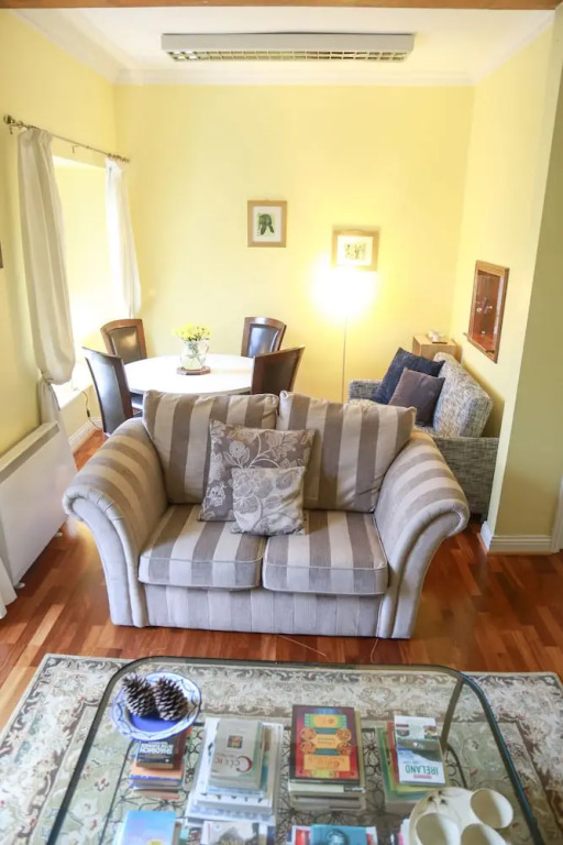 The Silver Teal Apt