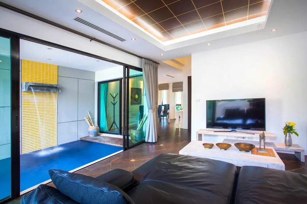 Luxury Pool Villa Kamala