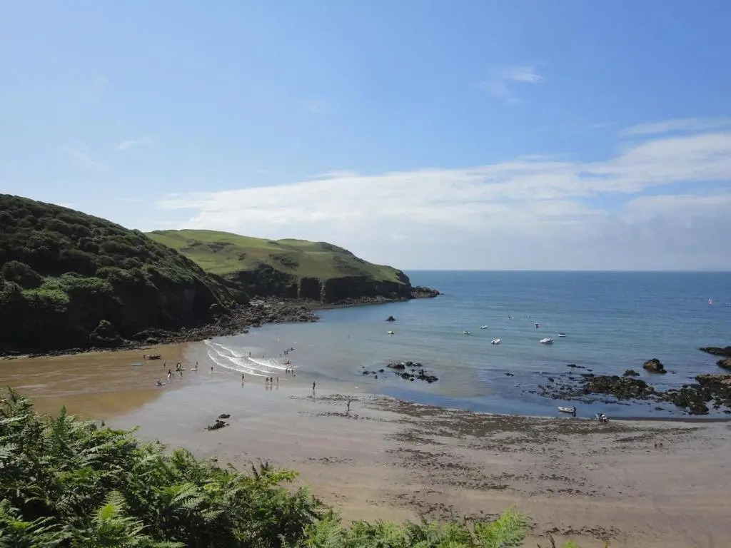 4 Coastguards Cottage