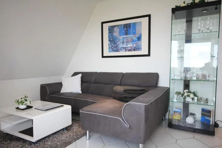 Ferienwohnung-6-im-Haus-Robbenplate-mit-Panorama-Meerblick