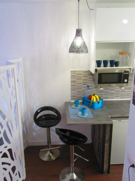 Estudio con encanto en la playa (aptos.salinetas)