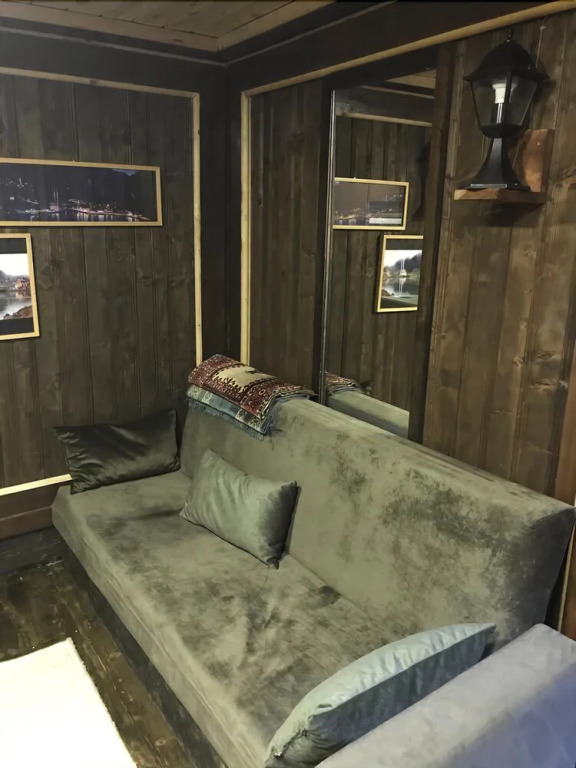 Sura Suites