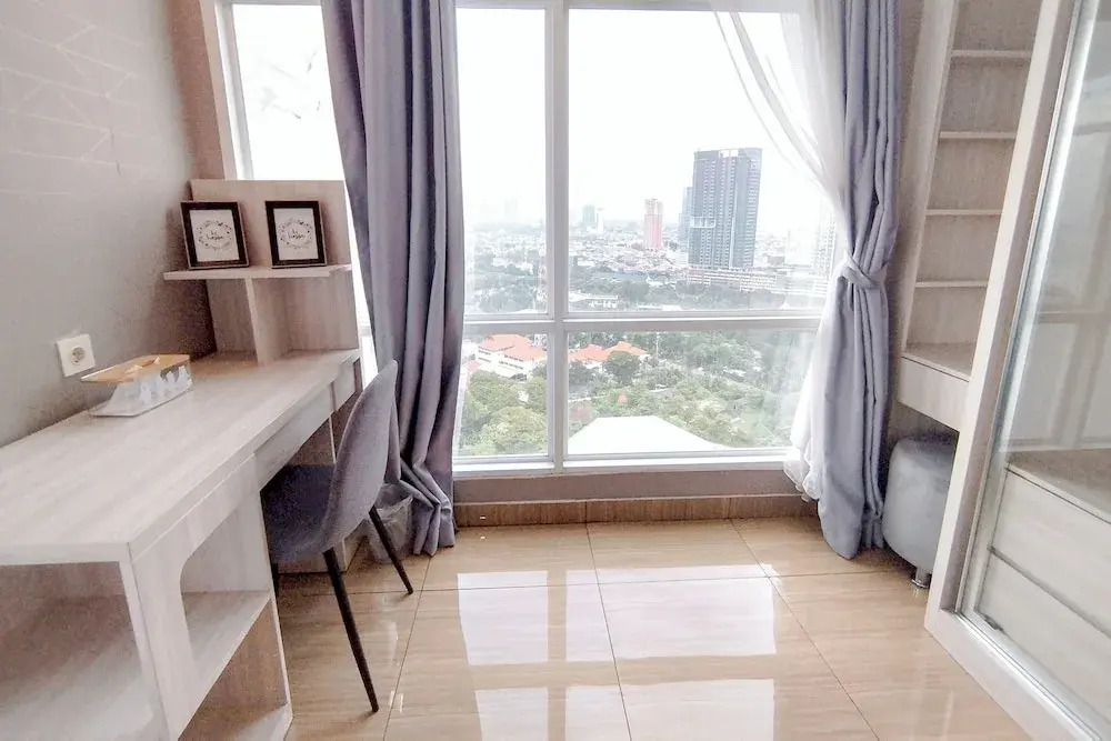 Spacious 2Br With Extra Room At Grand Sungkono Lagoon Apartment