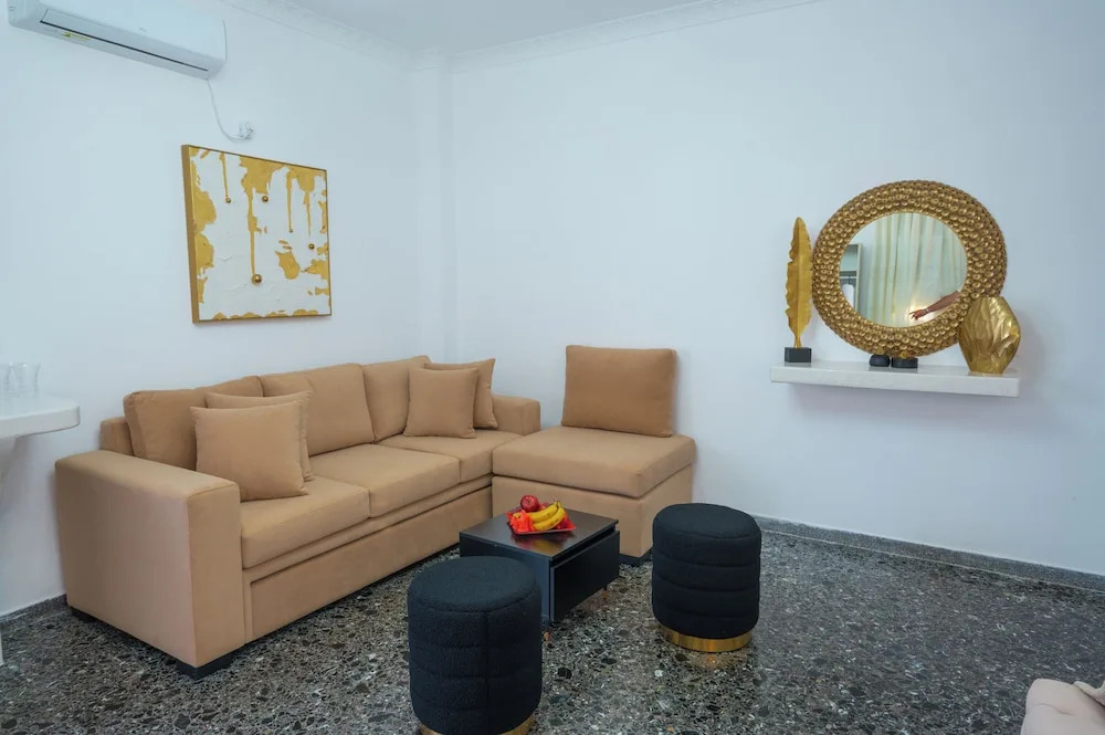 Ebitas Suites