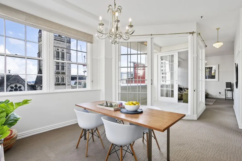 Villa In The Sky Dreamy 2 Bedrooms Penthouse In The Cbd By Urban Butler
