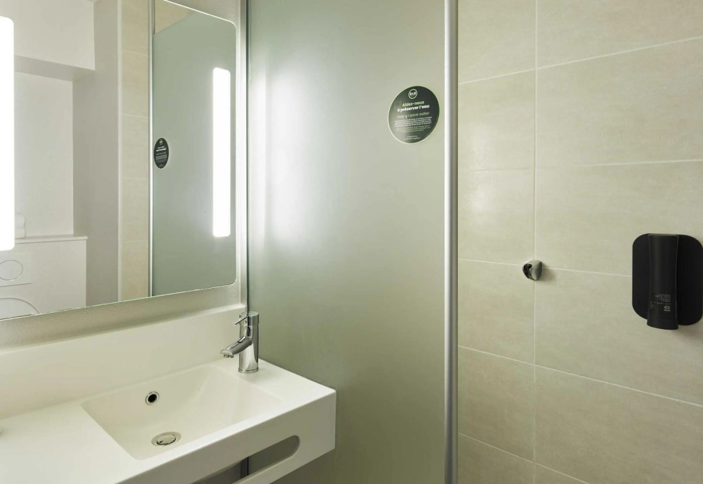 B&B HOTEL Paris Est Bobigny Université