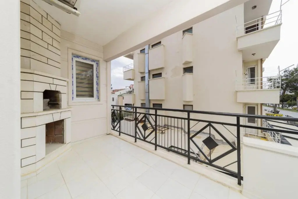 Commodious Flat Near Seaside in Antalya Konyaalti