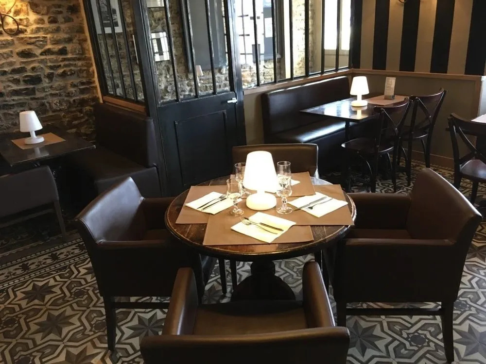 Aux 13 Arches-Logis Hôtel Restaurant