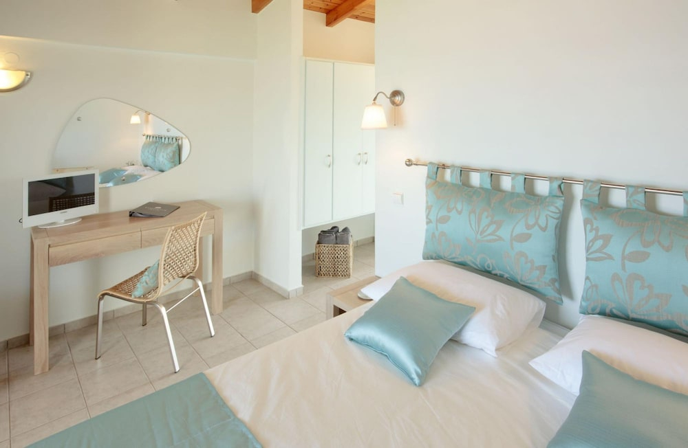 Galazio Kima Apartments - Bougainvillea Top Floor Suite 10