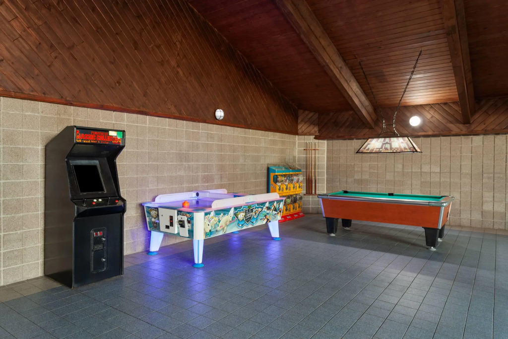 AmericInn by Wyndham Green Bay West