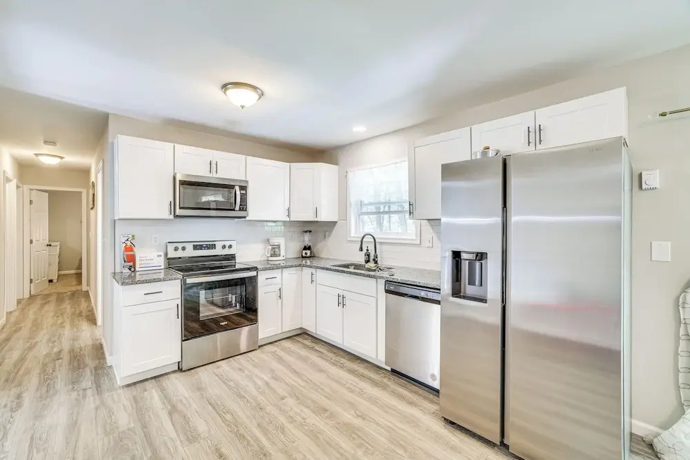 Family-friendly Tobyhanna Home: Lake & Pool Access