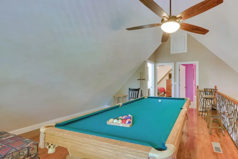 Game Room & Hot Tub: Old Forge Home!