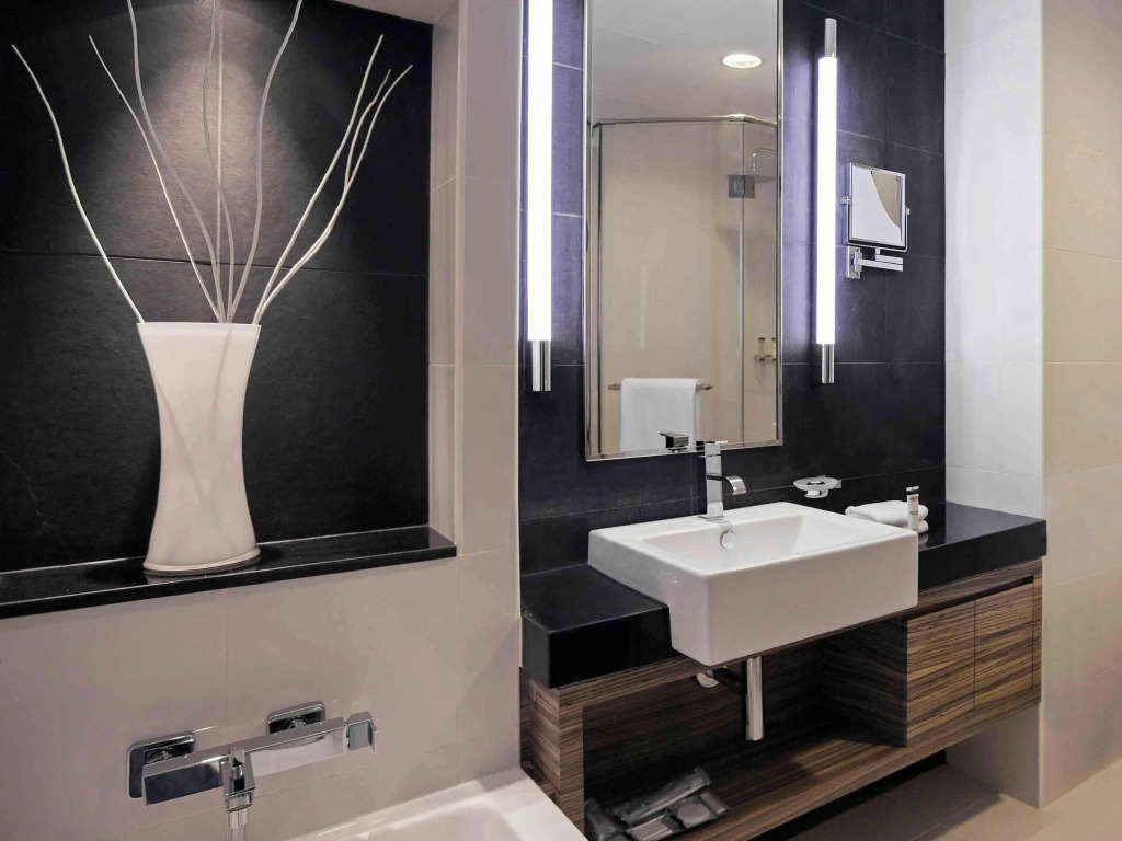 Pullman Dubai Jumeirah Lakes Towers