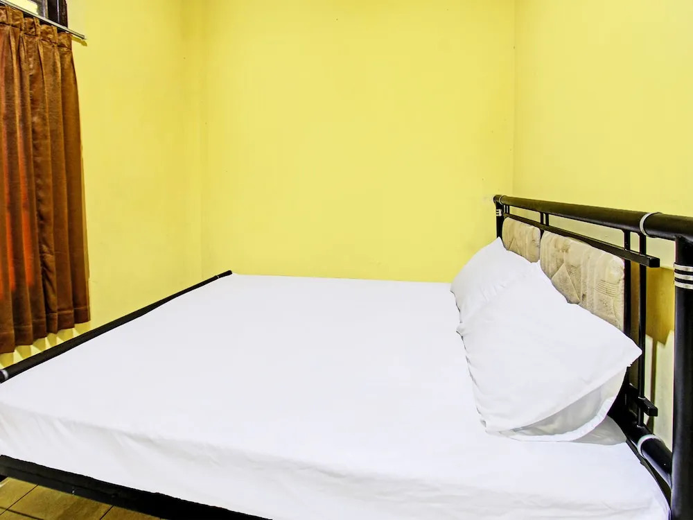 Hotel O Kos Agi Mataram Near Masjid Hissoh Al-Faham