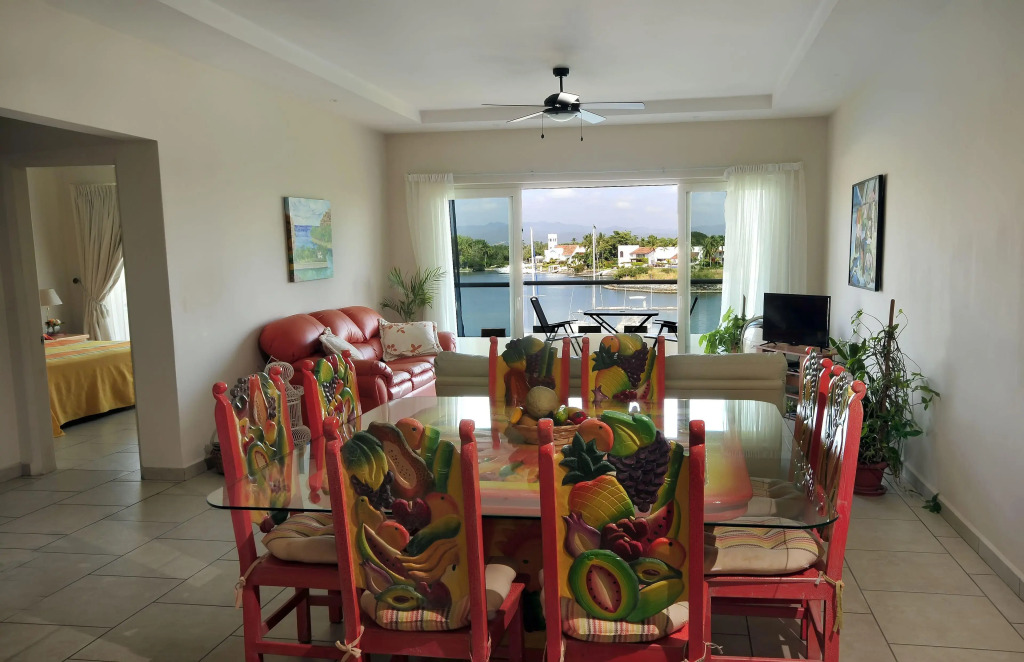 Marina Banderas Suites Hotel Boutique
