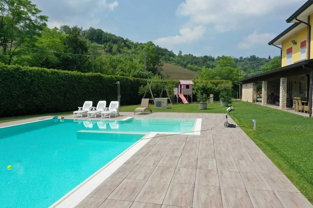 Villa With Pool - Wanderlust