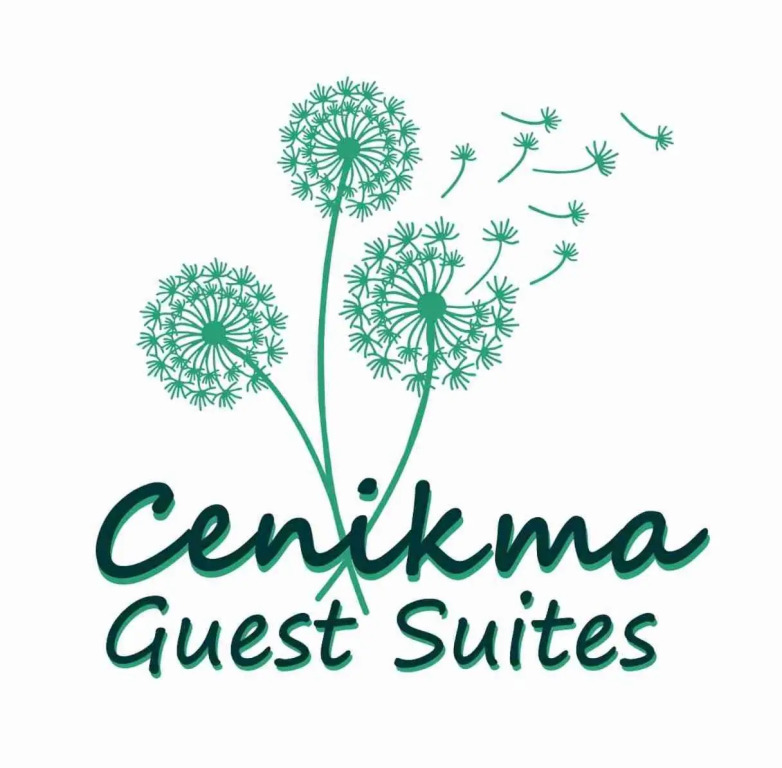 Cenikma Guest Suites - Family Room