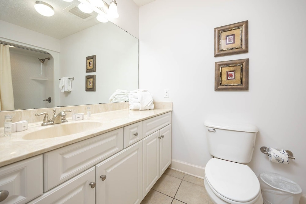 Phoenix West 1806 3 Bedroom Condo