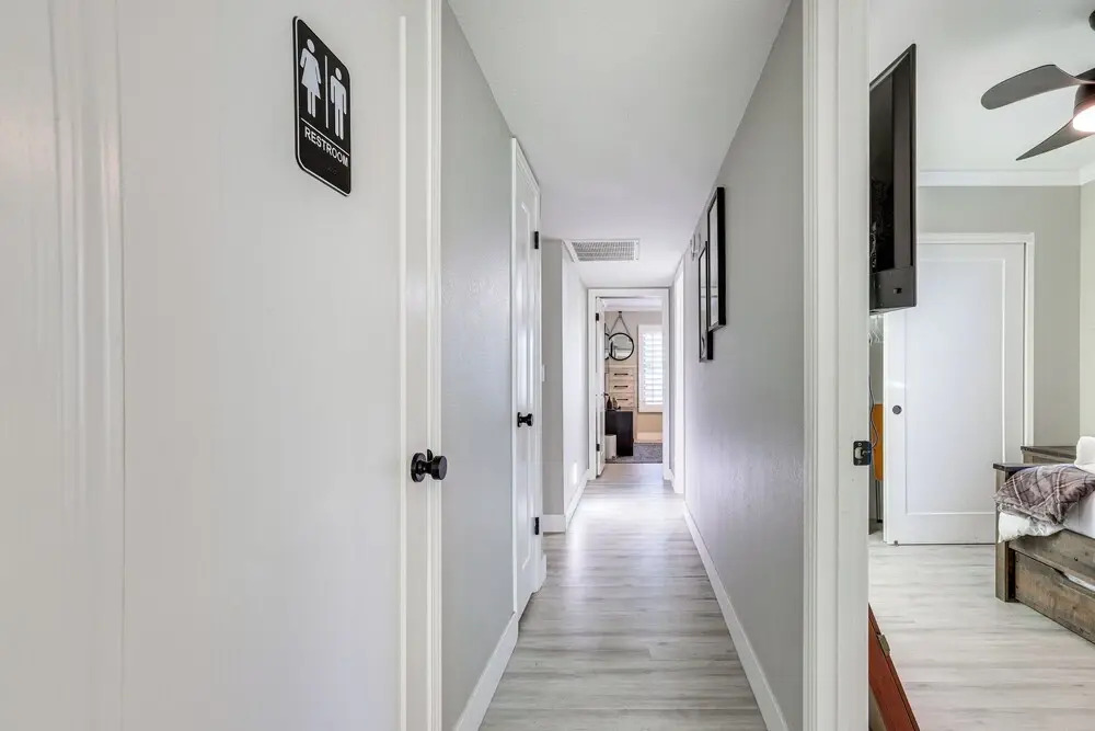 Bright Tempe Home w/ Fenced Backyard!