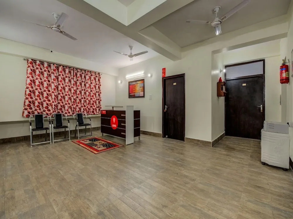 Oyo 10945 Sai Guest House