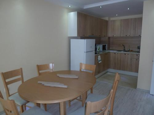 Golden Dunes Primorsko Apartments