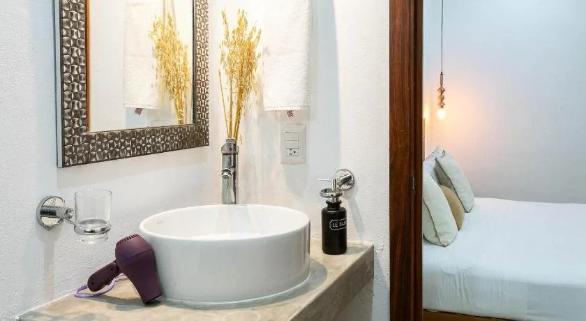 Standard Rooms by GuruHotel