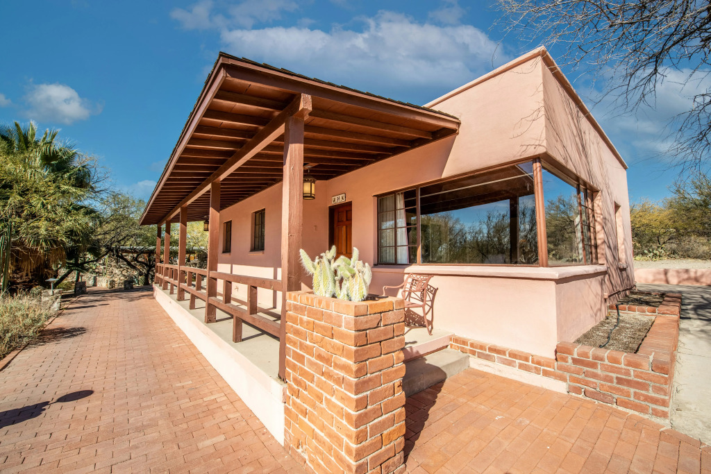 Tanque Verde Guest Ranch
