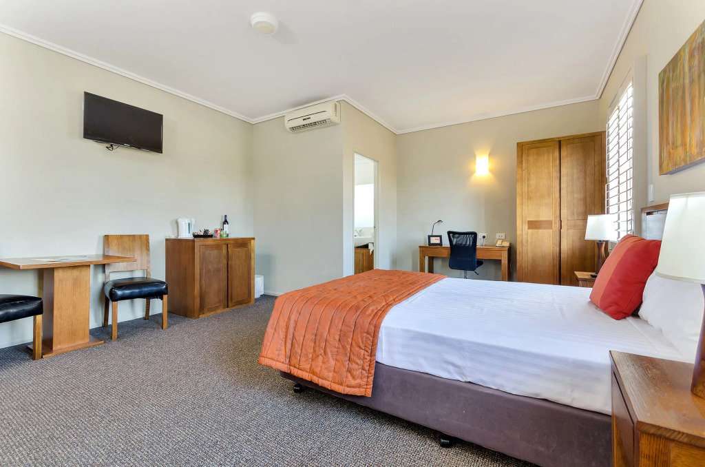 Coachmans Inn Warwick