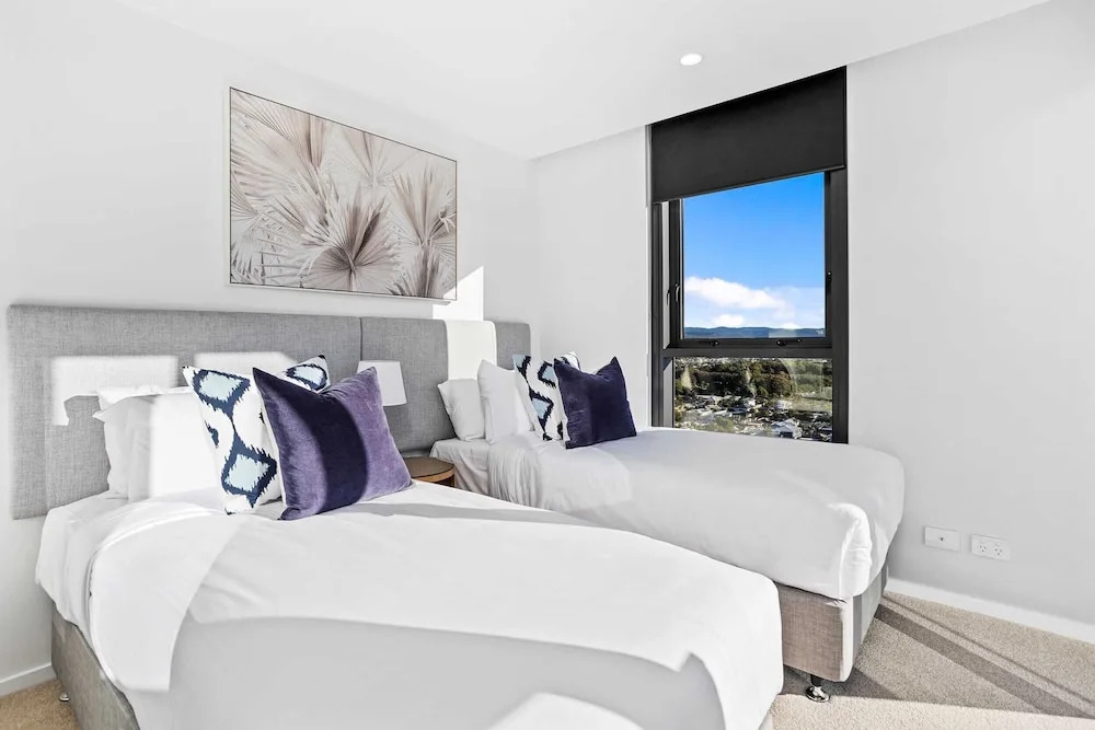 SANDBAR BURLEIGH HEADS with OCEAN VIEWS
