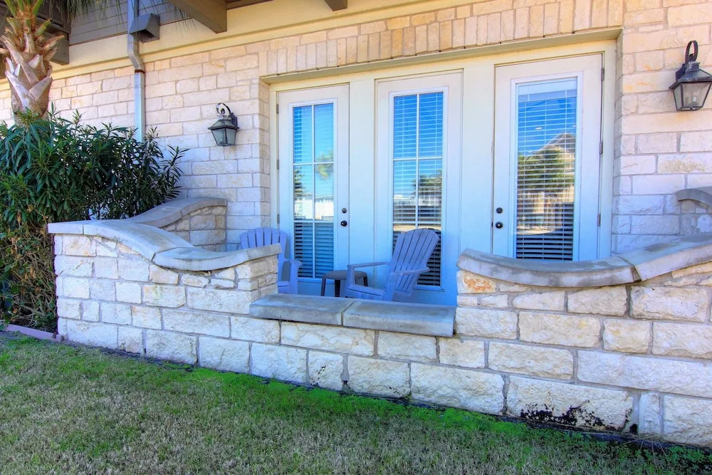 Cinnamon Shore- Suntide TC 1103