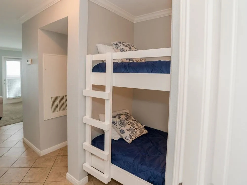 Seascape Condo #2019984 1 Bedroom 1 Bathroom Condo