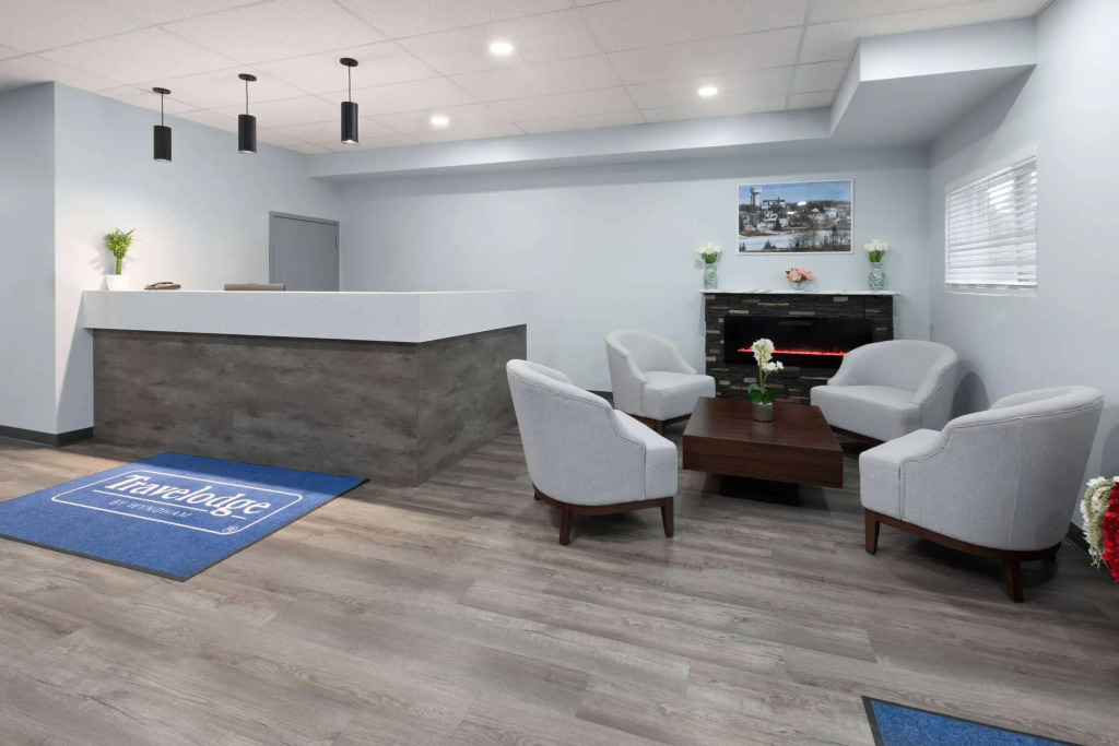 Travelodge by Wyndham Cochrane Ontario