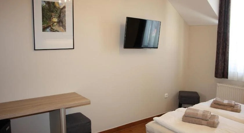 Polus Pension