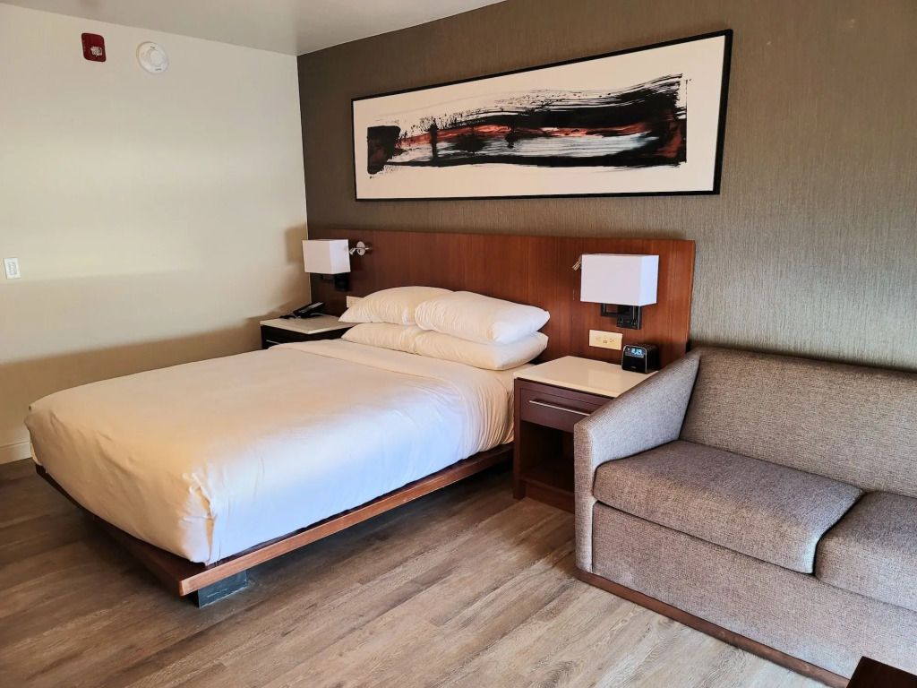 Delta Hotels by Marriott Denver Thornton