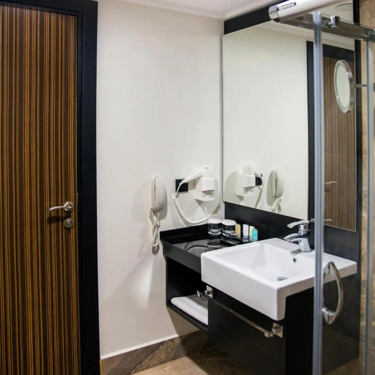 Northdoor Hotel