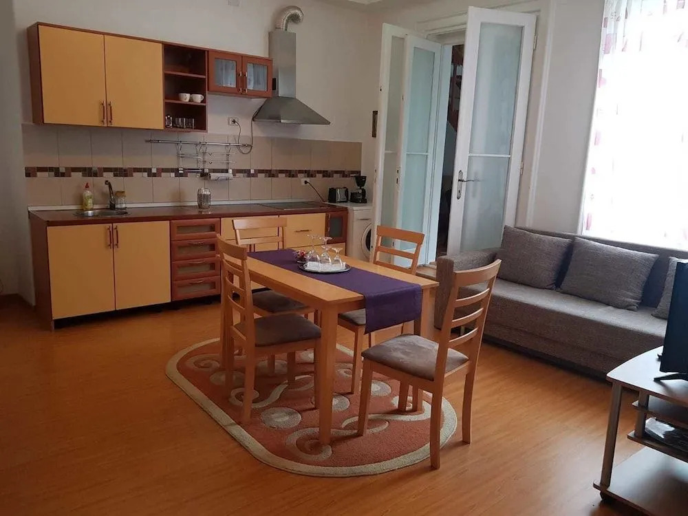 Nice & Cozy Apartments