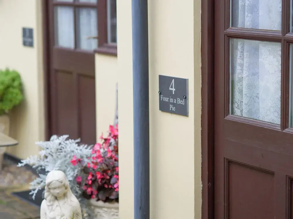 The Farmers Boy Inn Guest House