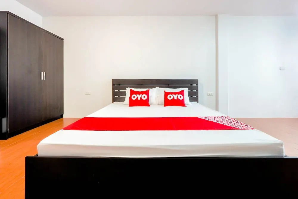 The Palm Apartment by OYO Rooms