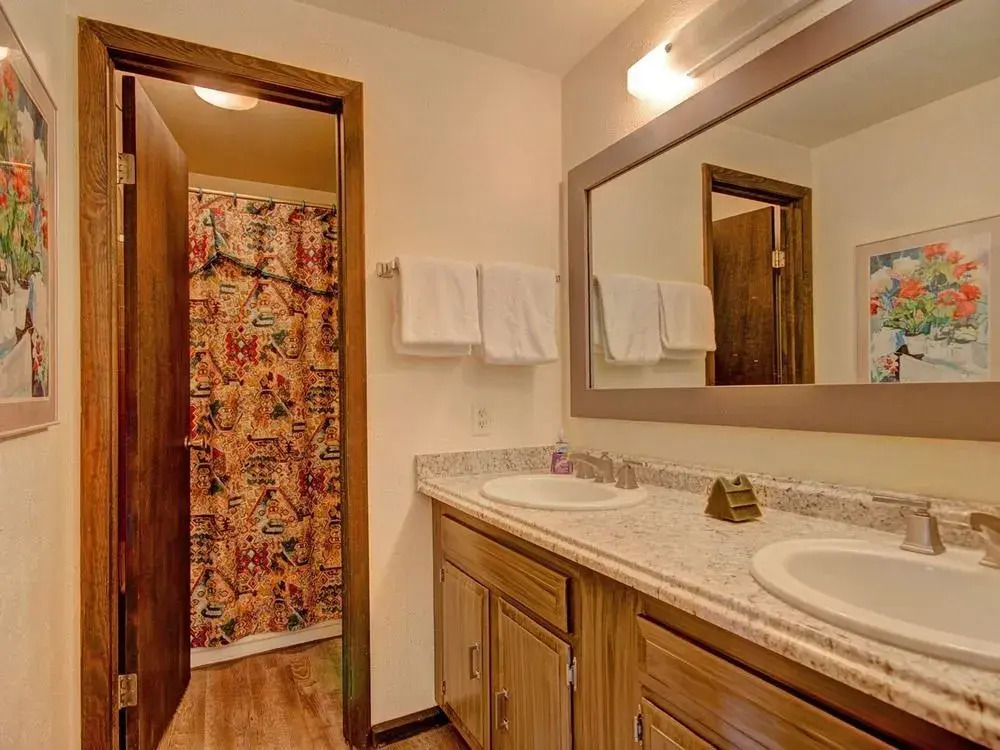 Herbage Townhomes E1 - 4 Br Townhouse