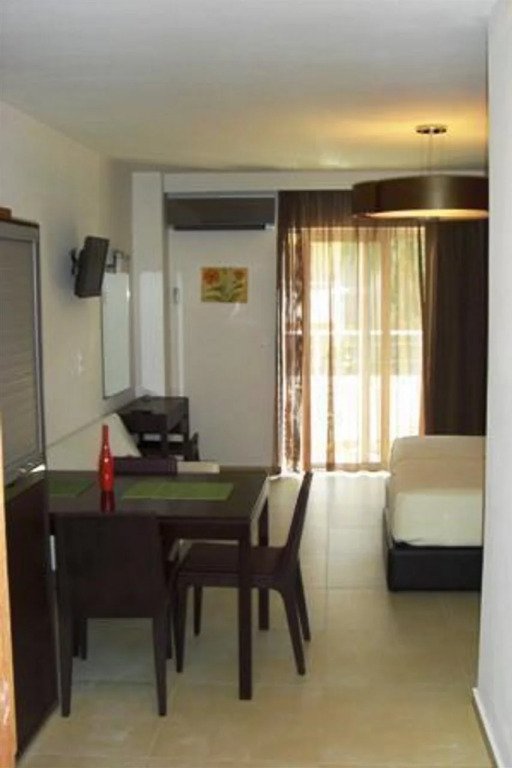 Cosmos Hotel