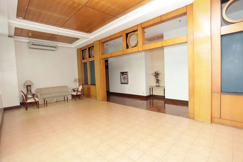 Studio Robinsons Place Manila Rpr1