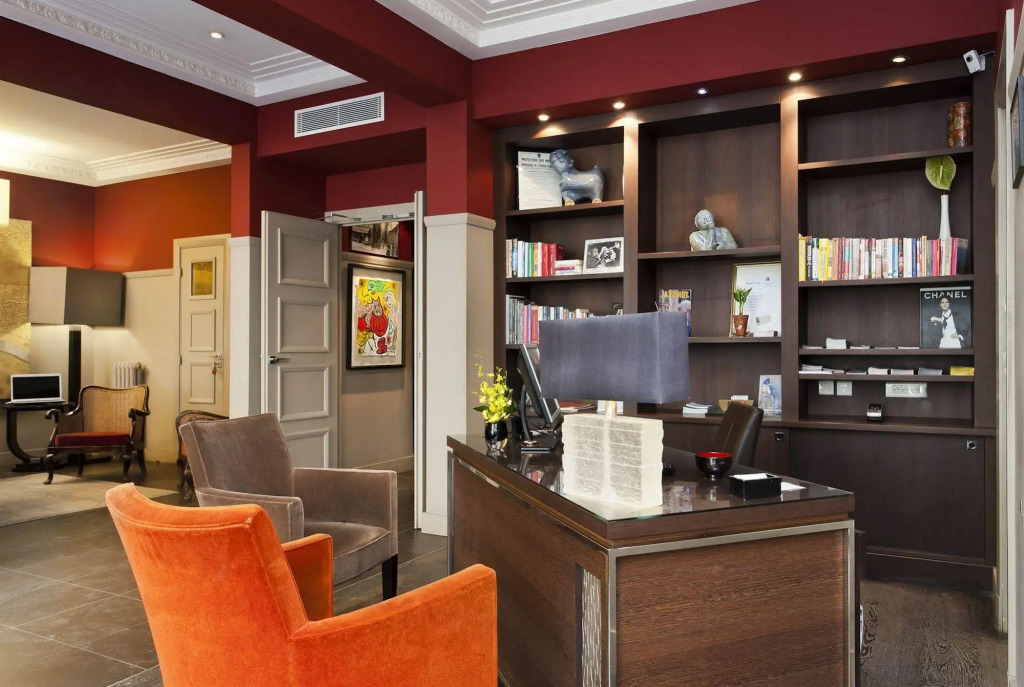 Crystal Hotel
