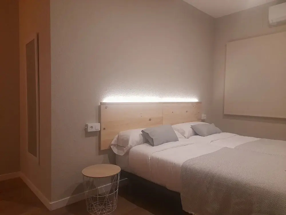 HOSTAL ENTREOLIVOS