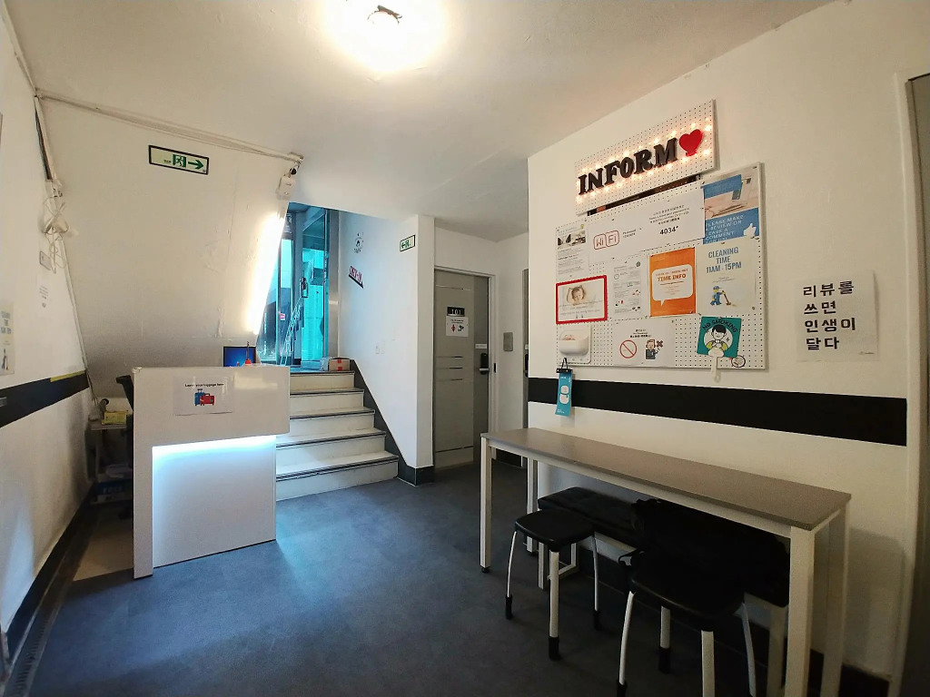 Jun Guesthouse