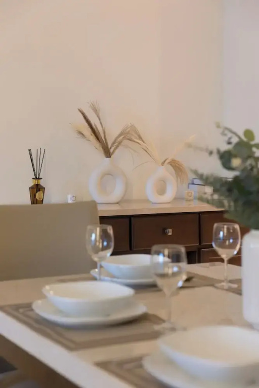 Spacious Elegant 3BR Urban Retreat