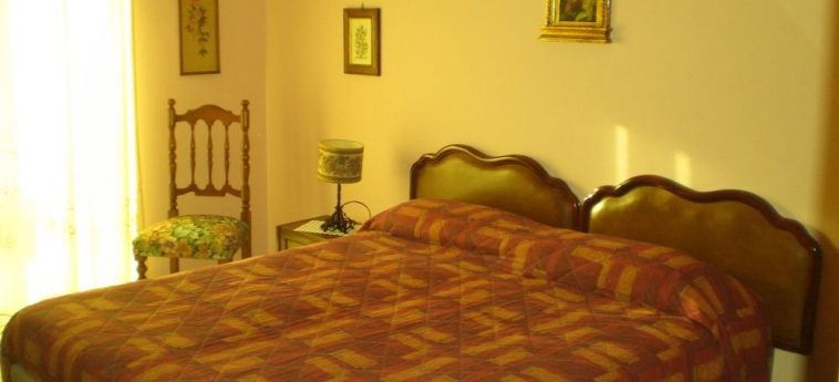 Theokles Apartment