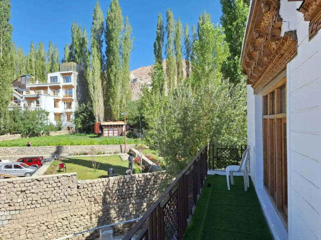Shanti Guest House
